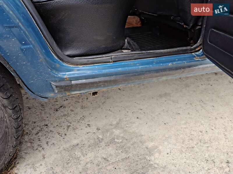 Седан ВАЗ / Lada 2107 2002 в Нетешине
