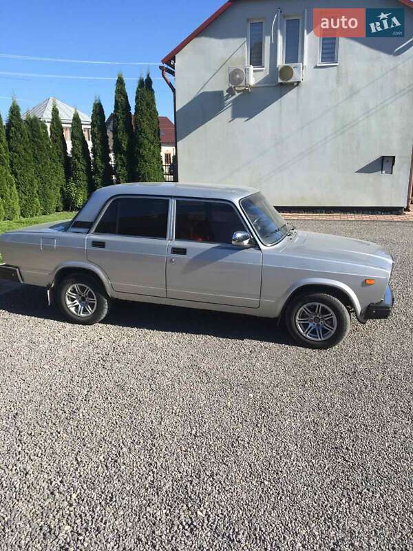 Седан ВАЗ / Lada 2107 2011 в Подволочиске