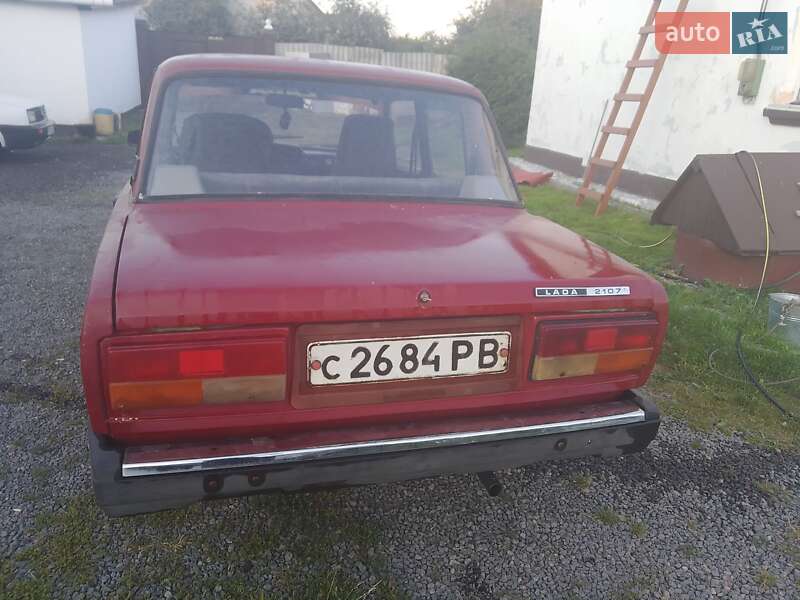 Седан ВАЗ 2107 1993 в 