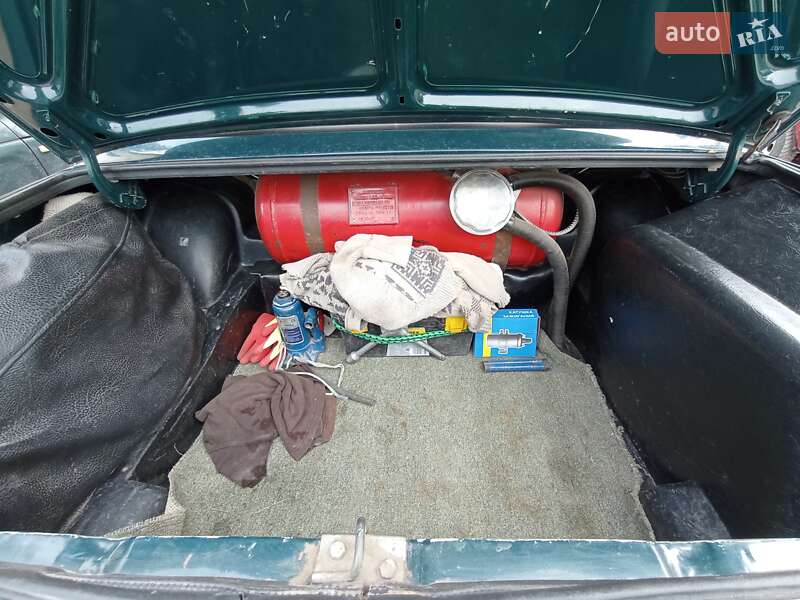 Седан ВАЗ / Lada 2107 2005 в Александрие