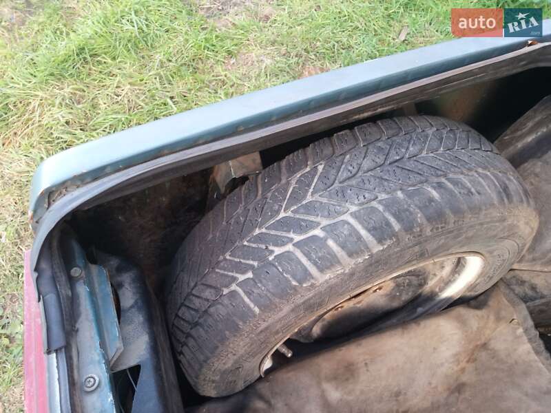 Седан ВАЗ / Lada 2107 2005 в Олевську