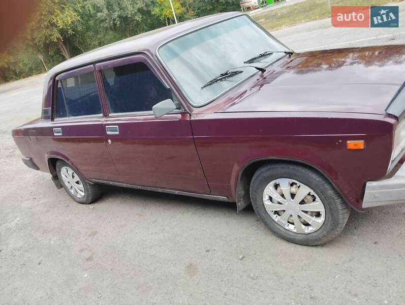 Седан ВАЗ / Lada 2107 2006 в Днепре