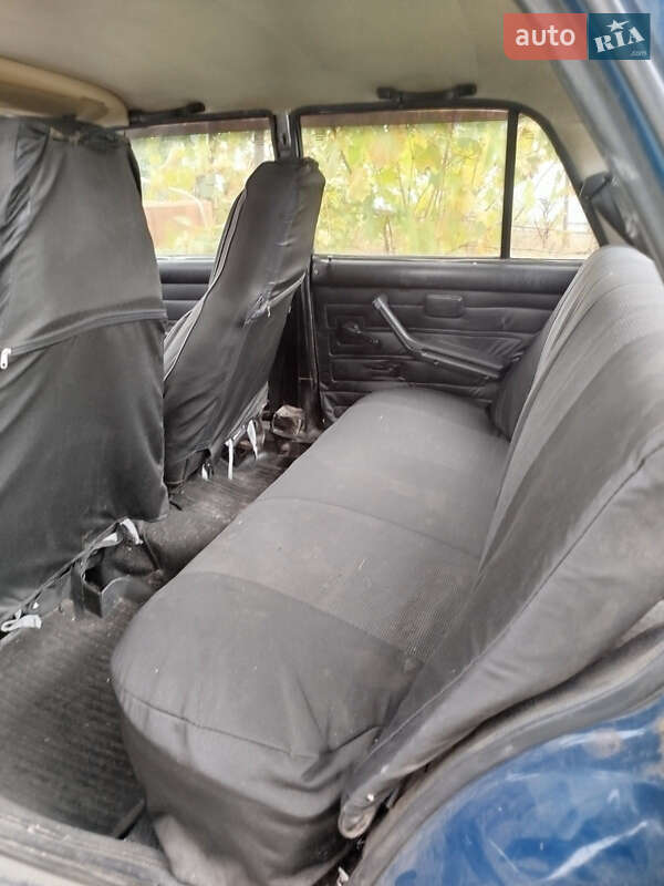 Седан ВАЗ / Lada 2107 2004 в Синельниковому