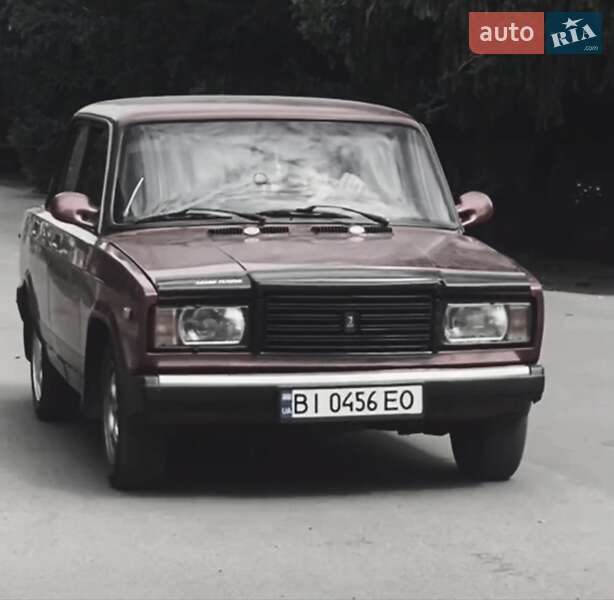 Седан ВАЗ / Lada 2107 1990 в Кременчуге фото 3 Седан ВАЗ / Lada 2107 1990 в Кременчуге