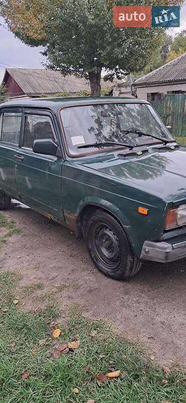 Седан ВАЗ / Lada 2107 1996 в Днепре