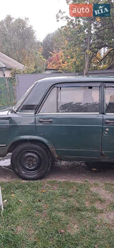 Седан ВАЗ / Lada 2107 1996 в Днепре