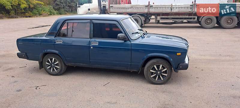Седан ВАЗ / Lada 2107 2002 в Вільногірську фото 5 Седан ВАЗ / Lada 2107 2002 в Вільногірську