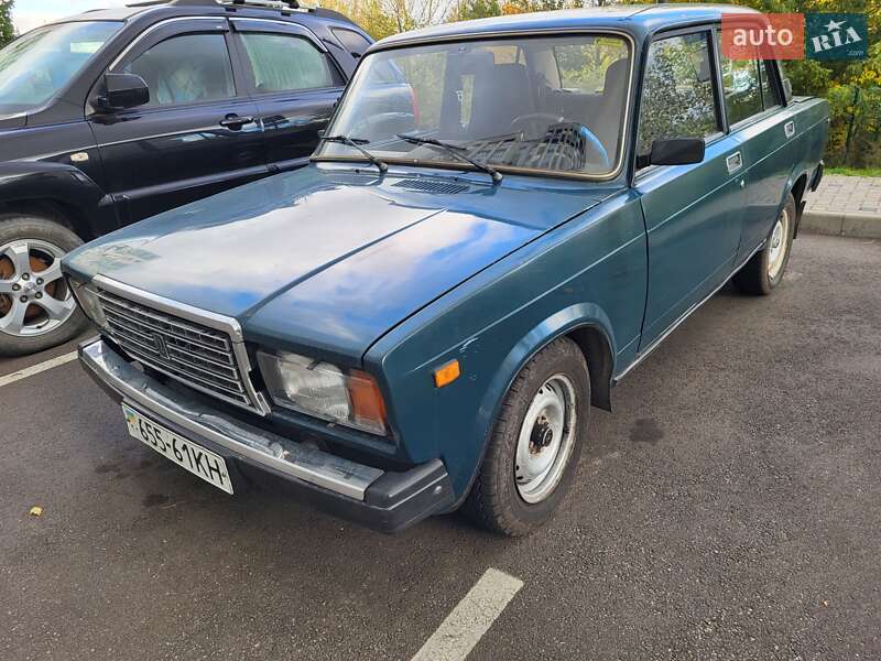 Седан ВАЗ 2107 2001 в 