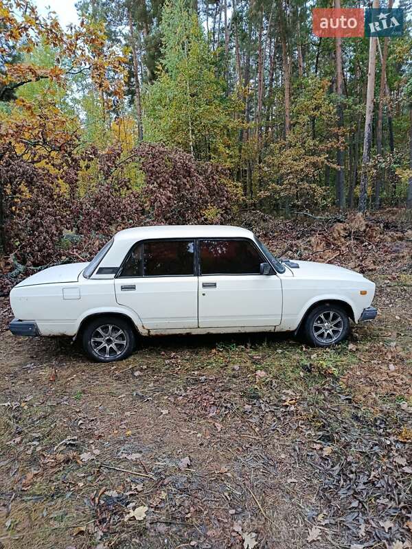 Седан ВАЗ / Lada 2107 1990 в Василькове