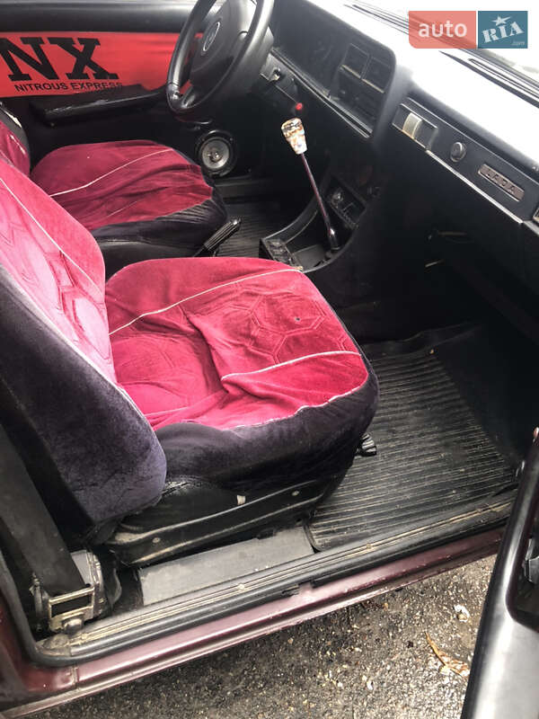 Седан ВАЗ / Lada 2107 2005 в Белой Церкви