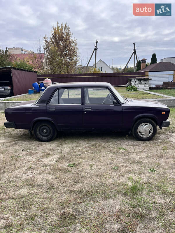 Седан ВАЗ / Lada 2107 2005 в Києві фото 3 Седан ВАЗ / Lada 2107 2005 в Києві