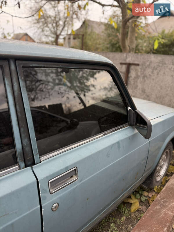 Седан ВАЗ / Lada 2107 2004 в Белой Церкви