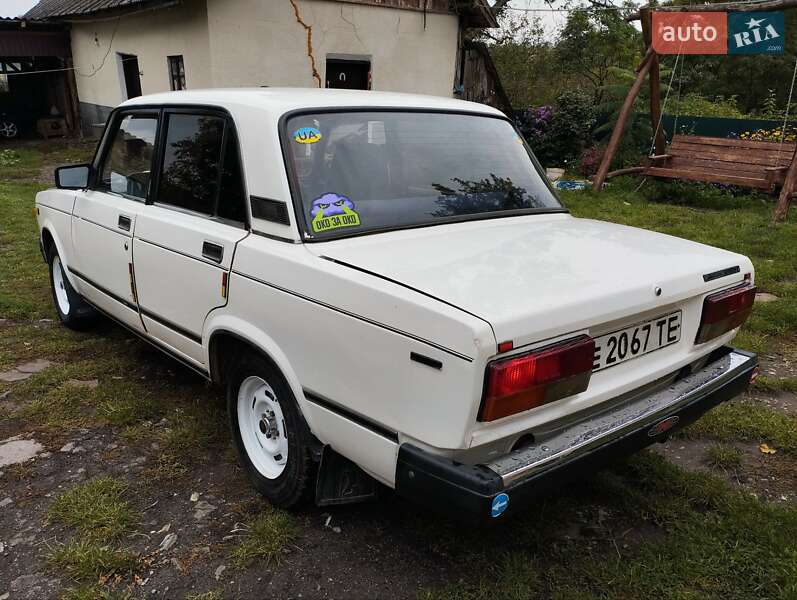 Седан ВАЗ / Lada 2107 1989 в Теребовле
