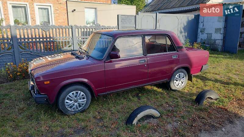 Седан ВАЗ / Lada 2107 2003 в Сумах фото 3 Седан ВАЗ / Lada 2107 2003 в Сумах