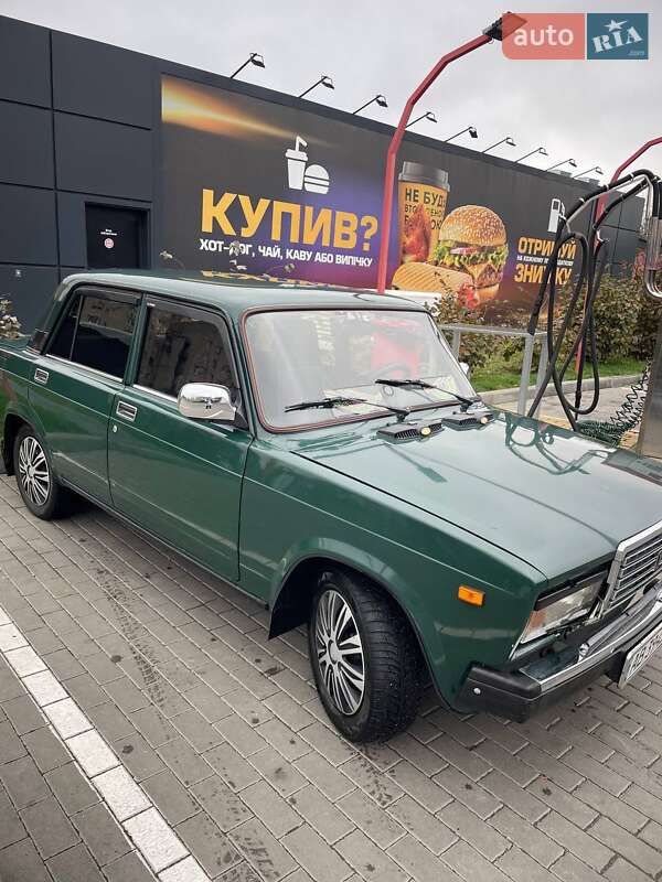 Седан ВАЗ / Lada 2107 1998 в Вінниці