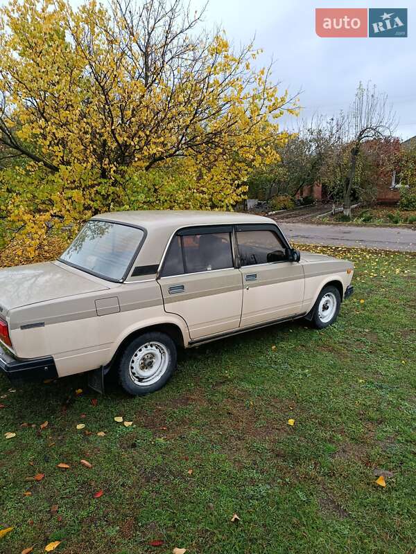 Седан ВАЗ / Lada 2107 1986 в Богодухове фото 5 Седан ВАЗ / Lada 2107 1986 в Богодухове