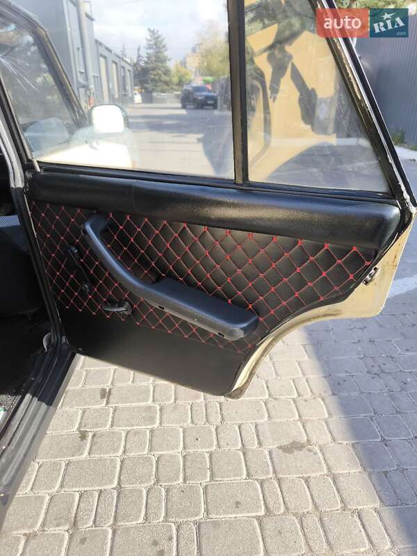 Седан ВАЗ / Lada 2107 1984 в Дніпрі