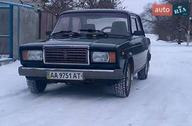 Седан ВАЗ 2107 2005 в Прилуках