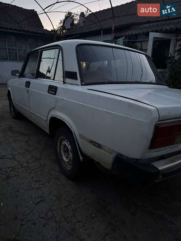 Седан ВАЗ / Lada 2107 1995 в Белгороде-Днестровском
