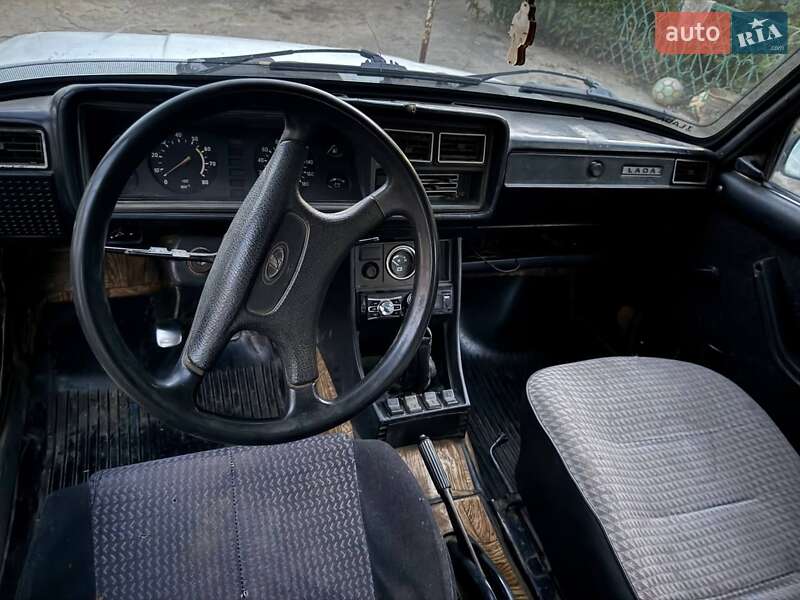 Седан ВАЗ / Lada 2107 1995 в Белгороде-Днестровском