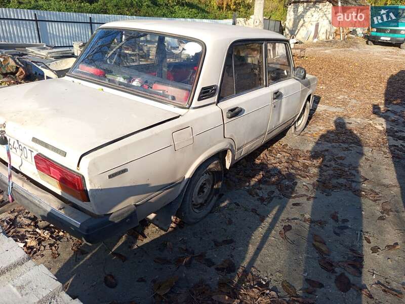 Седан ВАЗ / Lada 2107 1995 в Кременце