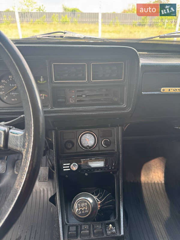 Седан ВАЗ / Lada 2107 1995 в Глибокій