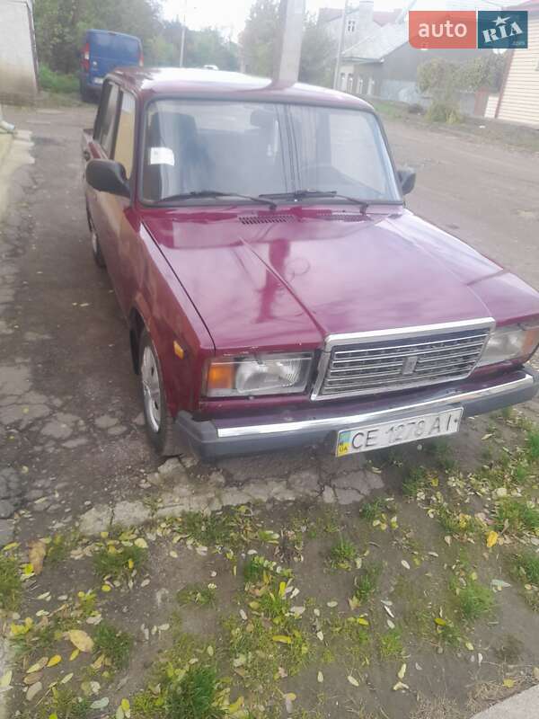 Седан ВАЗ / Lada 2107 2002 в Чернівцях
