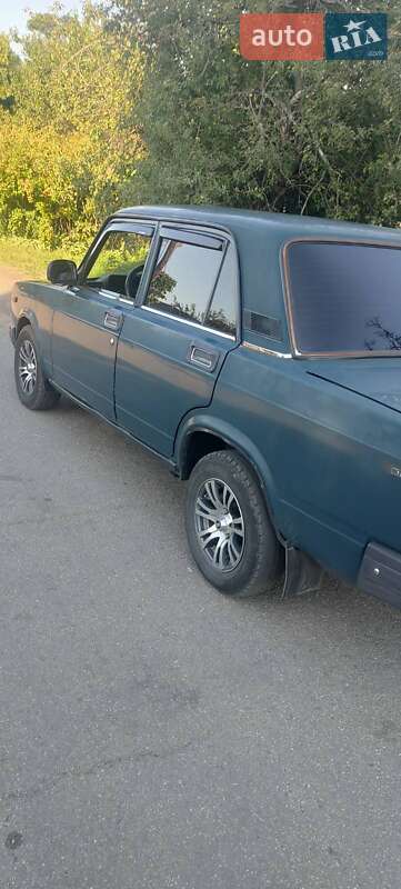 Седан ВАЗ / Lada 2107 2004 в Горішніх Плавнях фото 6 Седан ВАЗ / Lada 2107 2004 в Горішніх Плавнях
