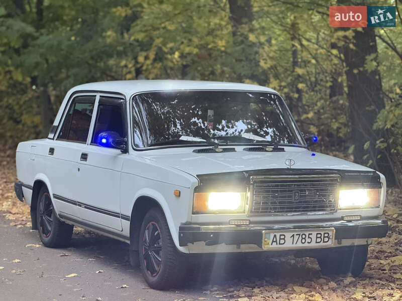 Седан ВАЗ / Lada 2107 2008 в Крюковщине
