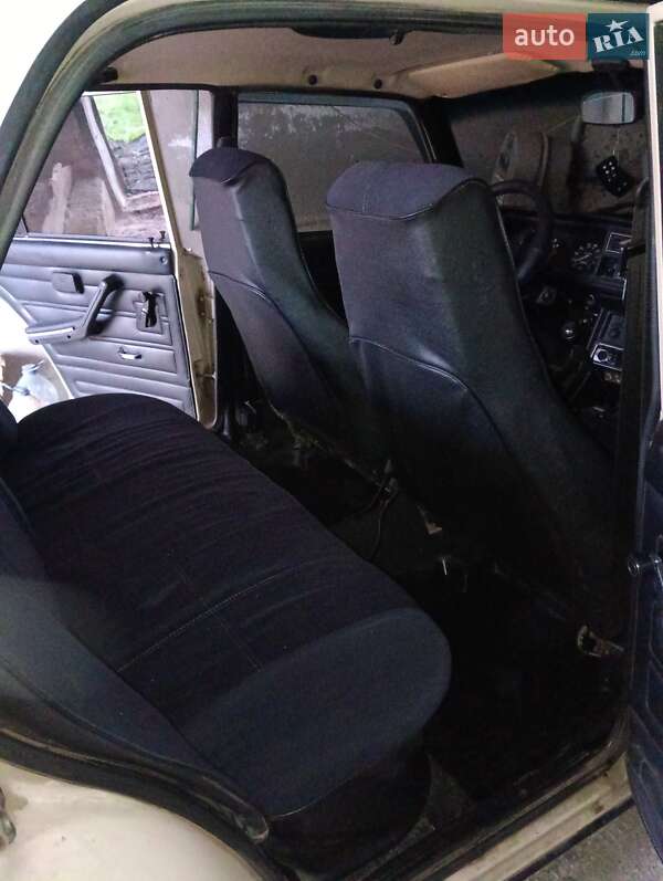 Седан ВАЗ / Lada 2107 1995 в Очакове