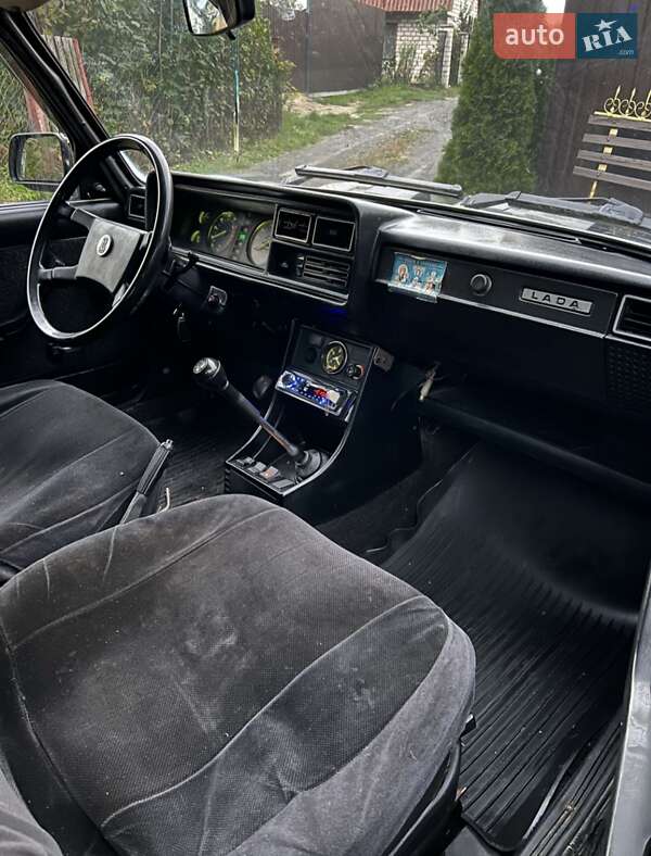 Седан ВАЗ / Lada 2107 1995 в Мені