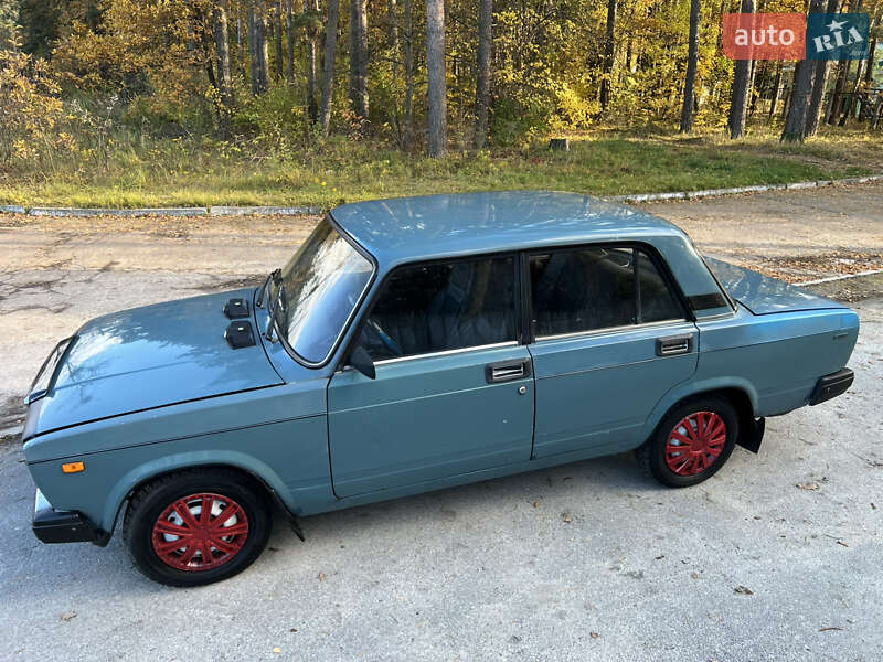 Седан ВАЗ / Lada 2107 2003 в Житомире фото 5 Седан ВАЗ / Lada 2107 2003 в Житомире