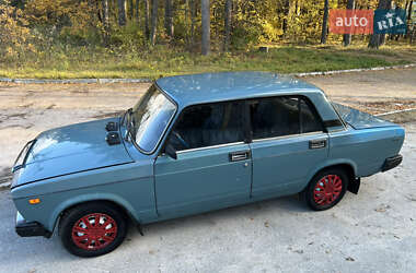 Седан ВАЗ 2107 2003 в  фото 5 Седан ВАЗ 2107 2003 в