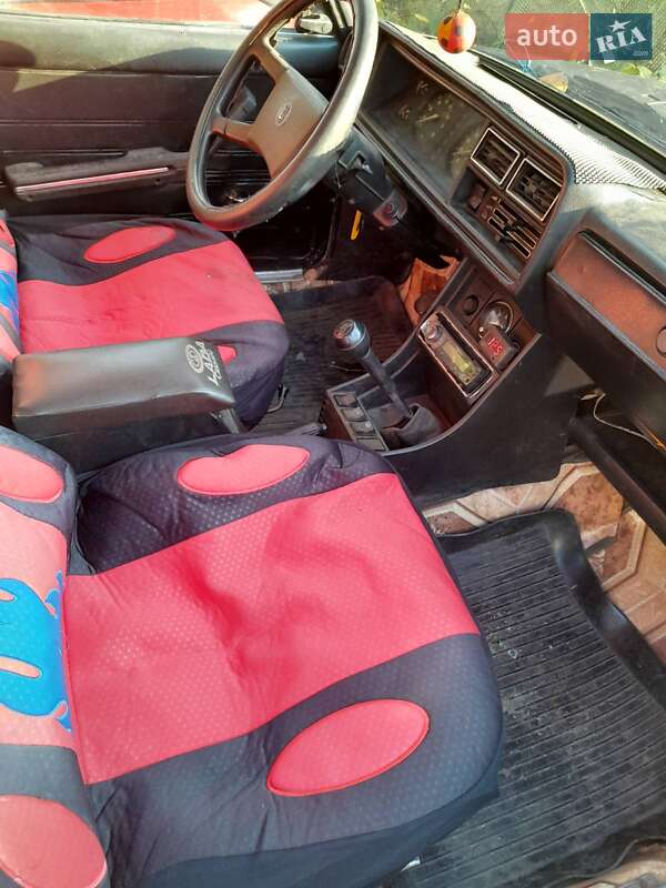 Седан ВАЗ / Lada 2107 1986 в Казанке