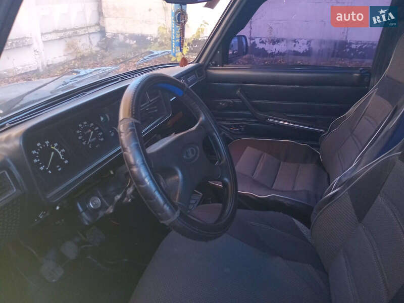Седан ВАЗ / Lada 2107 2001 в Киеве фото 4 Седан ВАЗ / Lada 2107 2001 в Киеве