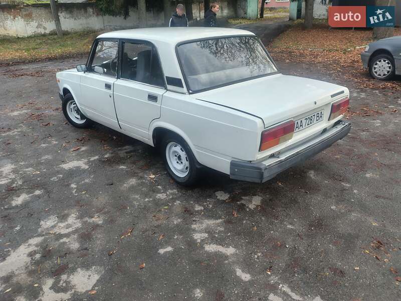 Седан ВАЗ / Lada 2107 2007 в Радомишлі фото 7 Седан ВАЗ / Lada 2107 2007 в Радомишлі