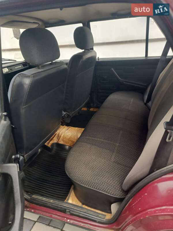 Седан ВАЗ / Lada 2107 2003 в Лубнах фото 2 Седан ВАЗ / Lada 2107 2003 в Лубнах