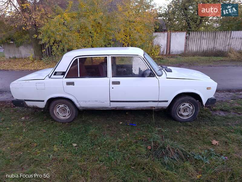 Седан ВАЗ / Lada 2107 1987 в Сумах фото 4 Седан ВАЗ / Lada 2107 1987 в Сумах