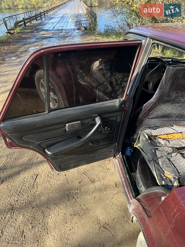 Седан ВАЗ / Lada 2107 2007 в Гайсине