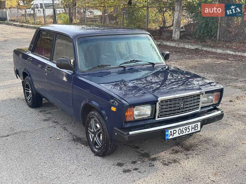 Седан ВАЗ / Lada 2107 2003 в Запорожье