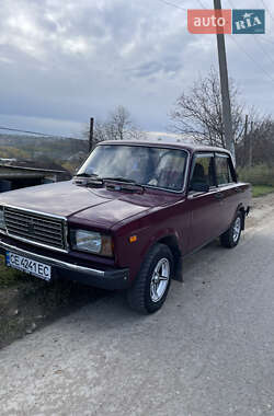 Седан ВАЗ 2107 2004 в Хотине Седан ВАЗ 2107 2004 в Хотине