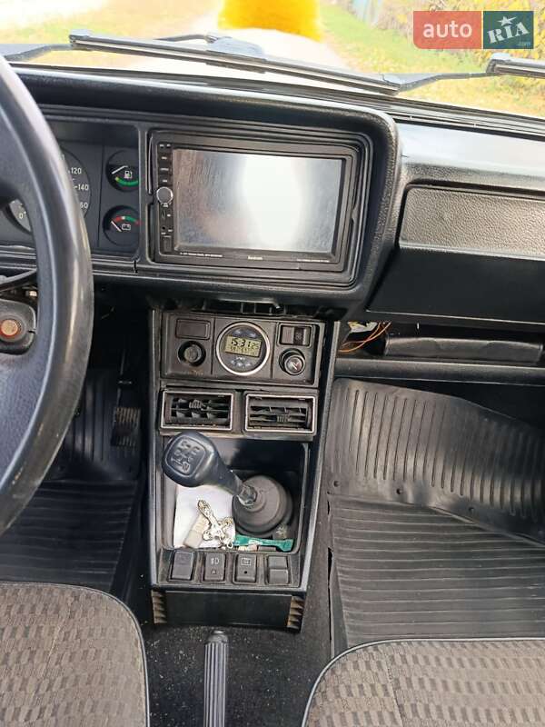 Седан ВАЗ / Lada 2107 1999 в Золотоноше