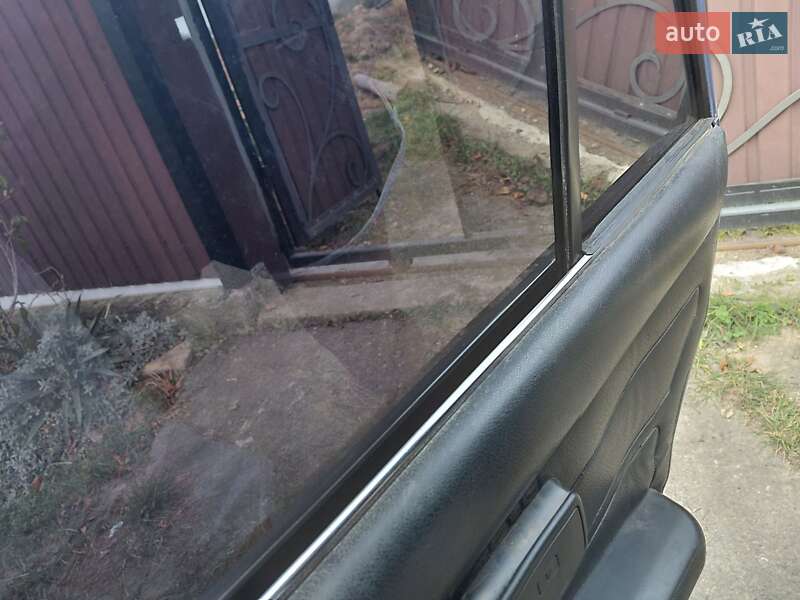 Седан ВАЗ / Lada 2107 2006 в Калуше