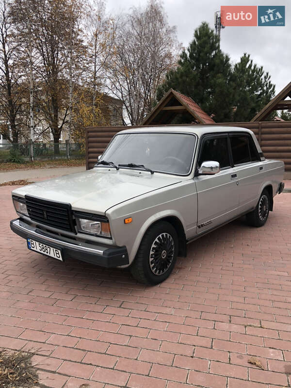 Седан ВАЗ / Lada 2107 2007 в Кременчуге фото 9 Седан ВАЗ / Lada 2107 2007 в Кременчуге