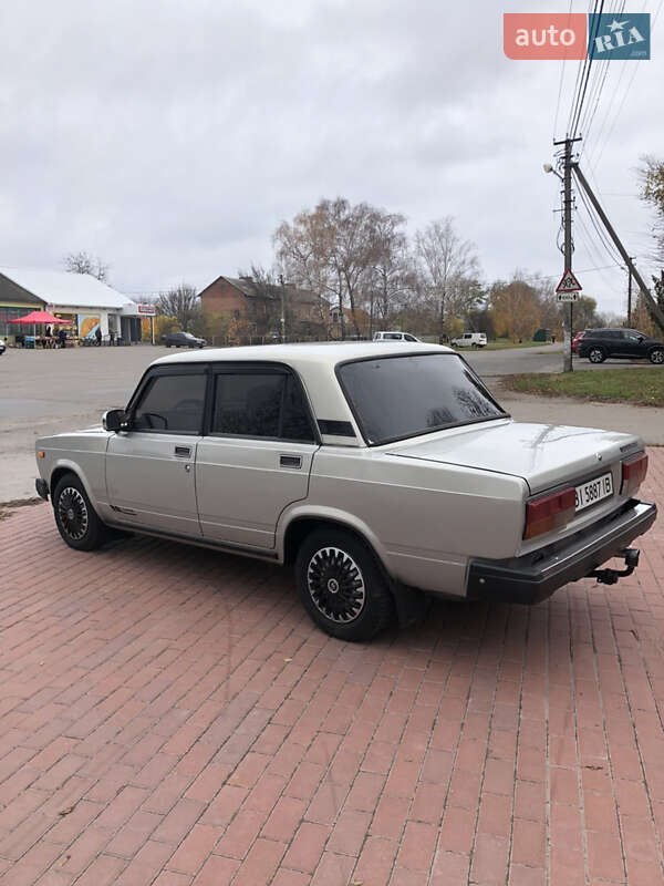 Седан ВАЗ / Lada 2107 2007 в Кременчуге фото 12 Седан ВАЗ / Lada 2107 2007 в Кременчуге