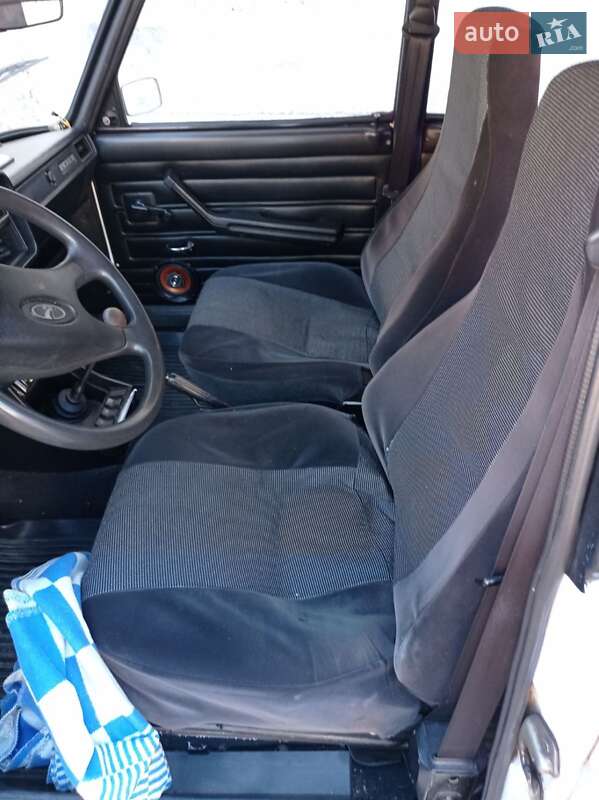 Седан ВАЗ / Lada 2107 2002 в Харькове