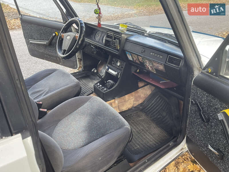 Седан ВАЗ / Lada 2107 1989 в Калиновке фото 10 Седан ВАЗ / Lada 2107 1989 в Калиновке