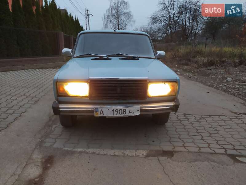 Седан ВАЗ / Lada 2107 1989 в Калуше