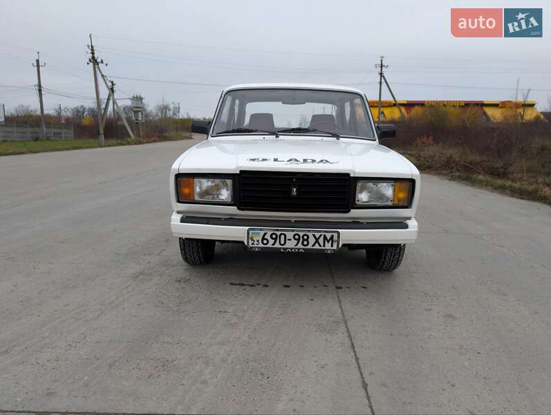 Седан ВАЗ / Lada 2107 1991 в Хотине фото 34 Седан ВАЗ / Lada 2107 1991 в Хотине