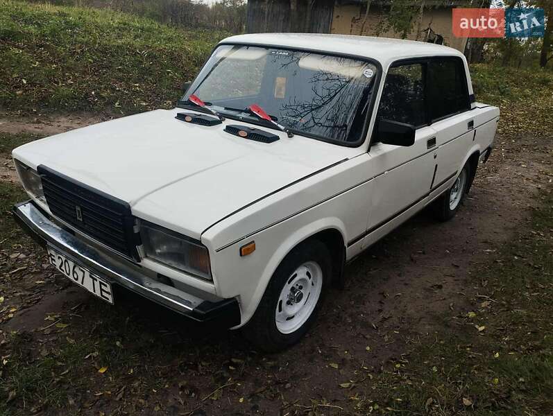 Седан ВАЗ / Lada 2107 1989 в Теребовле